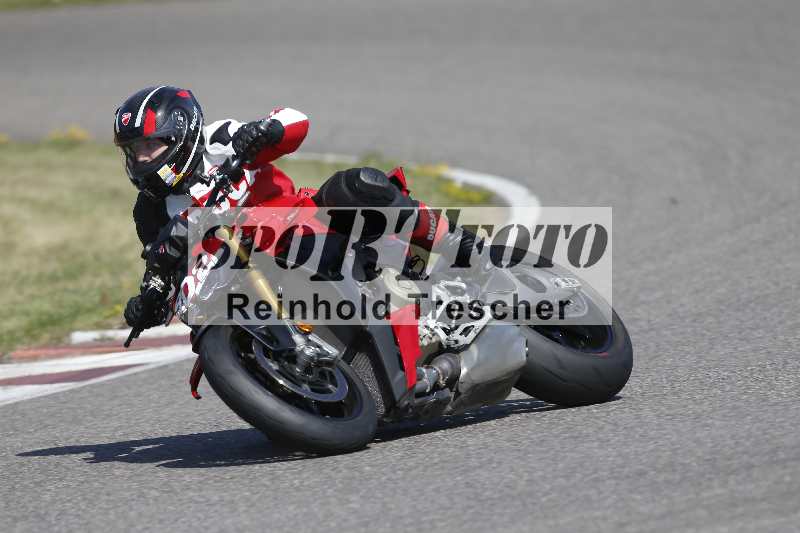/21 17.06.2026  Ducati Schweiz Track Warmup ADR/Gruppe gelb/902
